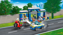 Lego Jurnjava i policijska stanica ( 60370 ) - Img 11