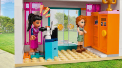 Lego Međunarodna škola Medenog grada ( 41731 ) - Img 9