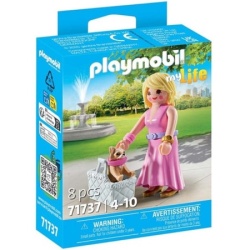 Playmobil My life Devojka u šetnji sa čivavom ( 1043717 )