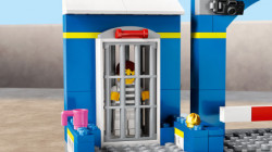 Lego Jurnjava i policijska stanica ( 60370 ) - Img 8