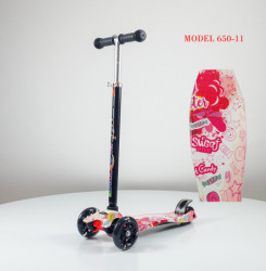 Maxi Trotinet za decu sa svetlećim točkovima Model 650-11