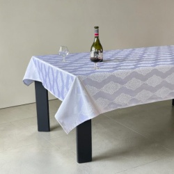 Stolnjak Damast - 150x220cm dezen E23 ( VLK000348-E23dezen )