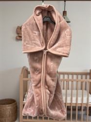 Bebi ćebe 2u1 – ćebe, prekrivač i topli bebi džak 80x90cm Bear Purple/Brown ( VLK000364-bearbrownpurple )