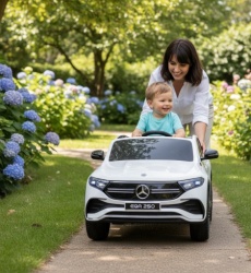 Dečiji auto na akumulator Mercedes EQA 250 model 290 beli