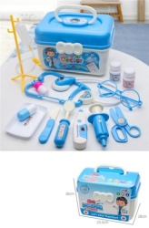Doktor set za igru ( MKM690808 )