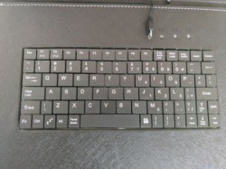 Gembird US tastatura za 10" tablet PC sa futrolom, sa micro USB konektorom (663) TA-PCK10-BLACK ** - Img 2