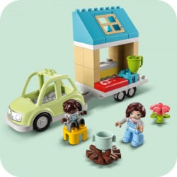 Lego porodična kuća na točkovima ( 10986 ) - Img 5