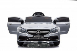 Mercedes C63 AMG Licencirani auto za decu na akumulator sa kožnim sedištem i mekim gumama - Sivi - Img 8