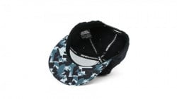 Numskull Call of Duty MW Liquid Chrome Snapback ( 035795 )  - Img 2