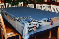 Stolnjak novogodisnji 150x220cm Snesko ( VLK000142-snesko )