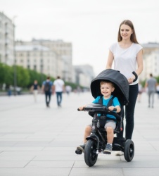 Tricikl Guralica Playtime - Model 447 sa rotirajućim sedištem - Crni