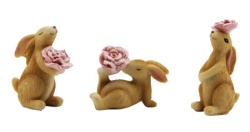 Uskršnja figura zeka sa roze ružicama 6,5 cm ( 465174 )