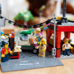 Lego Centar grada ( 60380 ) - Img 16
