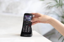 Maxcom MM443 mobilni telefon