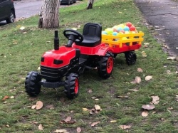 Traktor sa prikolicom na pedale 958 u crvenoj boji-3