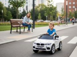 Dečiji auto na akumulator BMW X6 - Beli