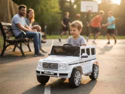 Dečiji auto na akumulator Mercedes G Class - Bela