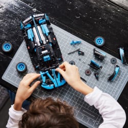 Lego Bugatti bolide agile blue ( 42162 ) - Img 3