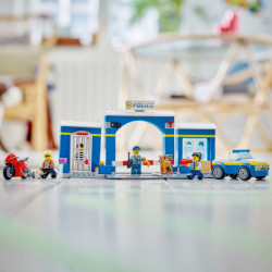 Lego Jurnjava i policijska stanica ( 60370 ) - Img 2