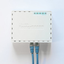 MIKROTIK RB750Gr3 ( 1169 ) - Img 2