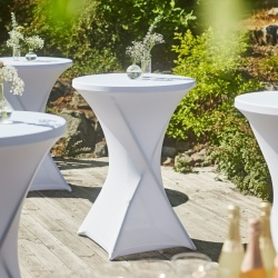 Navlaka za barski sto - bela