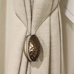 Dekordom Magnet za zavesu šišarka elipsa - bronze ( 044856 )