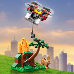 Lego Vatrogasno komandno vozilo ( 60374 ) - Img 5