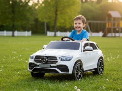 Mercedes GLE 450 AMG - Beli Licencirani Auto na akumulator sa kožnim sedištem i mekim gumama