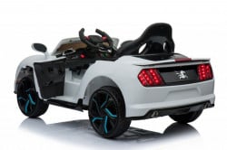 Mustang auto na akumulator sa kožnim sedištem i mekim gumama - Beli - Img 5