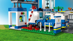 Lego Policijska stanica ( 60316 ) - Img 16