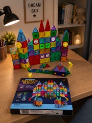 Magnetne Kocke Magnetni konsturktor svetleći zamak 210 delova Magnetne kocke ( SW12769 )