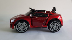 Audi 915 - Crveni Auto na akumulator sa kožnim sedištem i mekim gumama + funkcija ljuljanja - Img 2