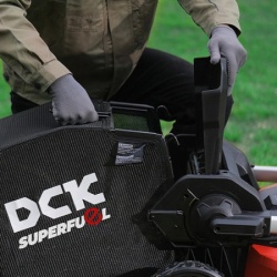 DCK KDLM58212HM samohodna akumulatorska kosilica za travu bez četkica, sa 1x6.0Ah baterijom i punjačem, 58V ( KDLM58212HM )-2