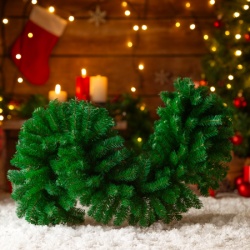 Novogodišnji ukras - Girlanda 220 standard - dužina 270cm ( 190054 )