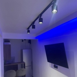Šinska rasveta Crna Komplet 2m-4topa ( 006-2m sa 4topa crna )