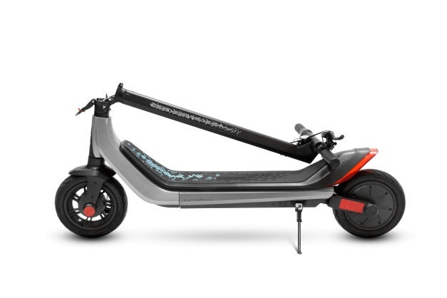 Trotineta electrica Argento KPF by Pininfarinamotor 350W, autonomie 40 Km, viteza maxima 25 Km/h - 2 | YEO
