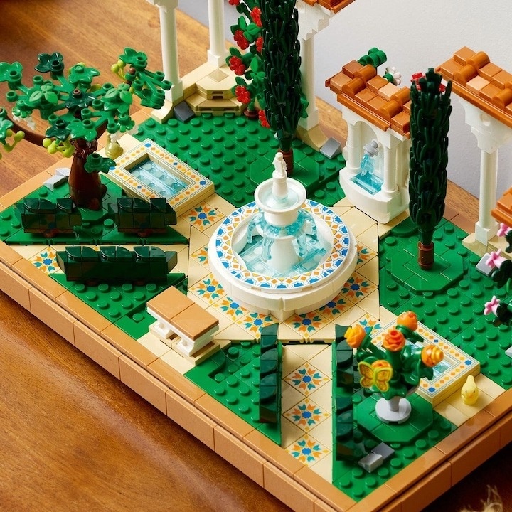 LEGO® Icons - Gradina cu fantana 10359, 1302 piese - 4 | YEO