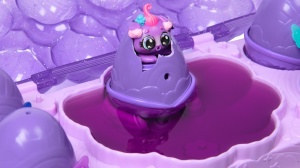 Set figurine in cosulet, Hatchimals, Alive Neon Rainbow Carton - Img 4