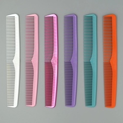 Pieptene profesional japonez Delrin comb 701 diverse culori