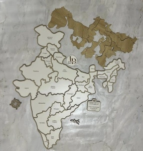 Harta Amintirilor India – Ramă Foto Personalizată cu Locațiile favorite