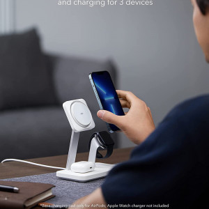 ESR - Wireless Charging Station 3in1 HaloLock - with CryoBoost, for iPhone, AirPods and Apple Watch - Arctic White - Img 3