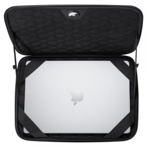 Husa pentru Laptop 15-16" - Spigen Rugged Armor Pro Pouch - Black - Img 4