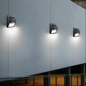 SET 8 LAMPI SOLARE 30 LED CU SENZOR DE MISCARE - Img 2