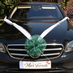 Decor masina pentru nunta cu pampon din tulle cu perle - Verde