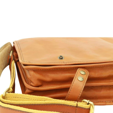 Borsa Messenger in in vitello nappato. Gold - Img 8