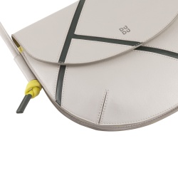 DUDU Borsa a Tracolla Donna in Vera Pelle – Borsetta Piccola con Chiusura a Patta Stile Tennis con Tracolla Regolabile e Interno Capiente - Img 4