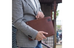 PORTABLOCCO/PORTADOCUMENTI A4 IN PELLE ACCIAIO CON ZIP E TASCA IPAD 11" - Img 4