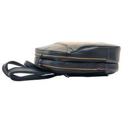 Zaino in pelle con tasca con zip frontale. Nero - Img 3