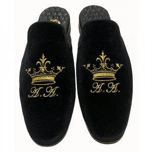 PANTOFOLE UNISEX IN VELLUTO CON RICAMO CORONA PERSONALIZZABILI CON INZIALI GAROFALO GIANBATTISTA ARTIGIANALI MADE IN ITALY - Img 2