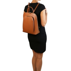 TL Bag - Zaino da donna in pelle Saffiano - Img 7